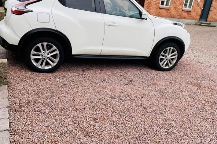 Hvid Nissan Juke fra 2016
