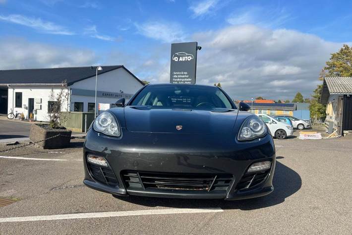 undefined Porsche Panamera 4S fra 2010