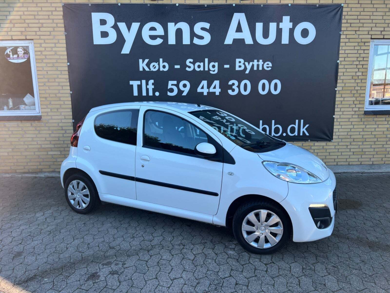 Hvid Peugeot 107 fra 2013