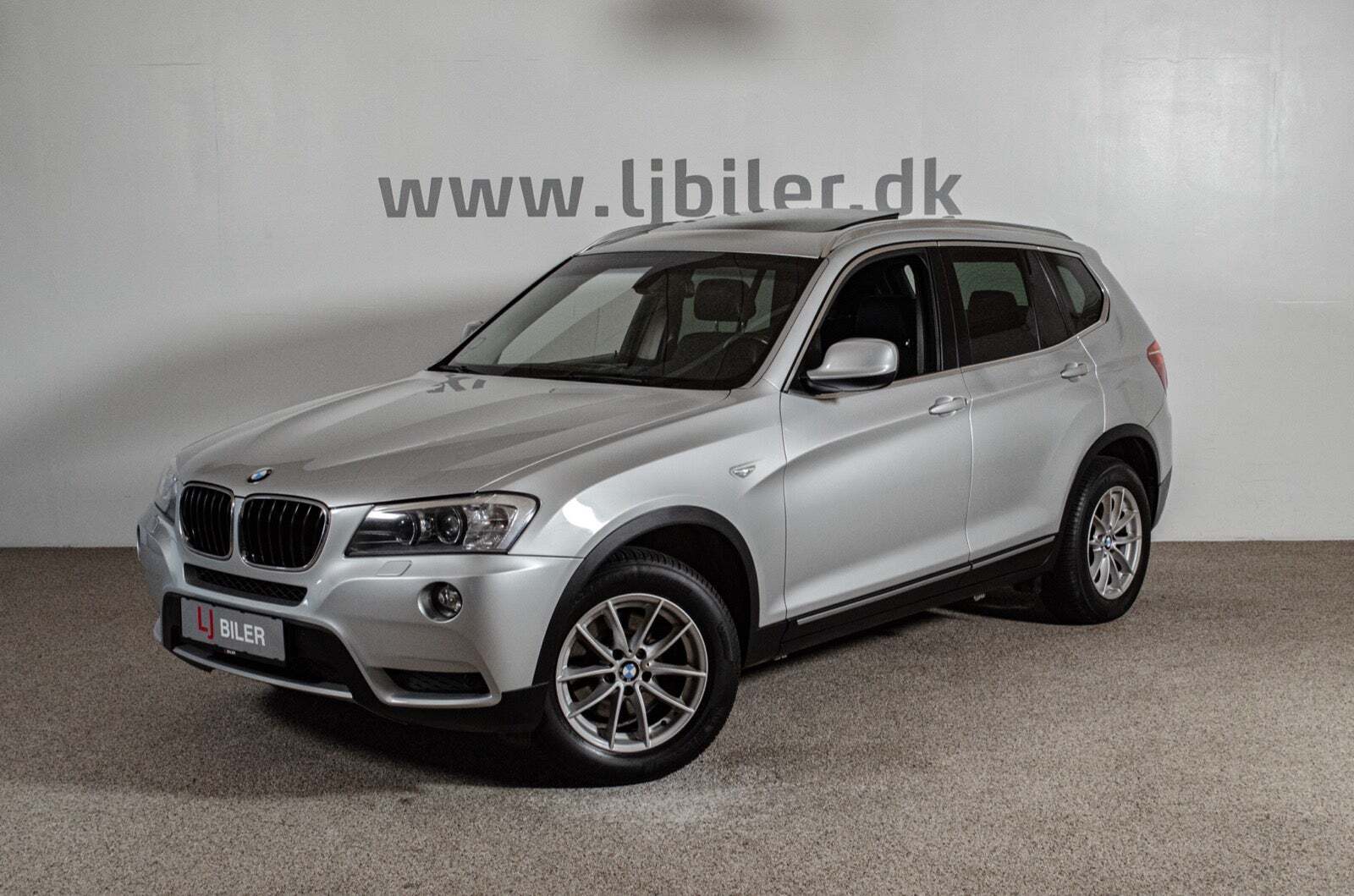 Grå BMW X3 fra 2011
