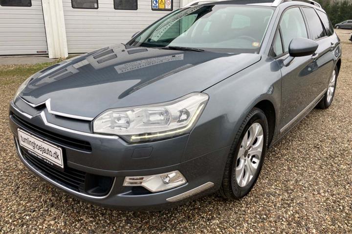 Grå Citroën C5 fra 2012 set udefra
