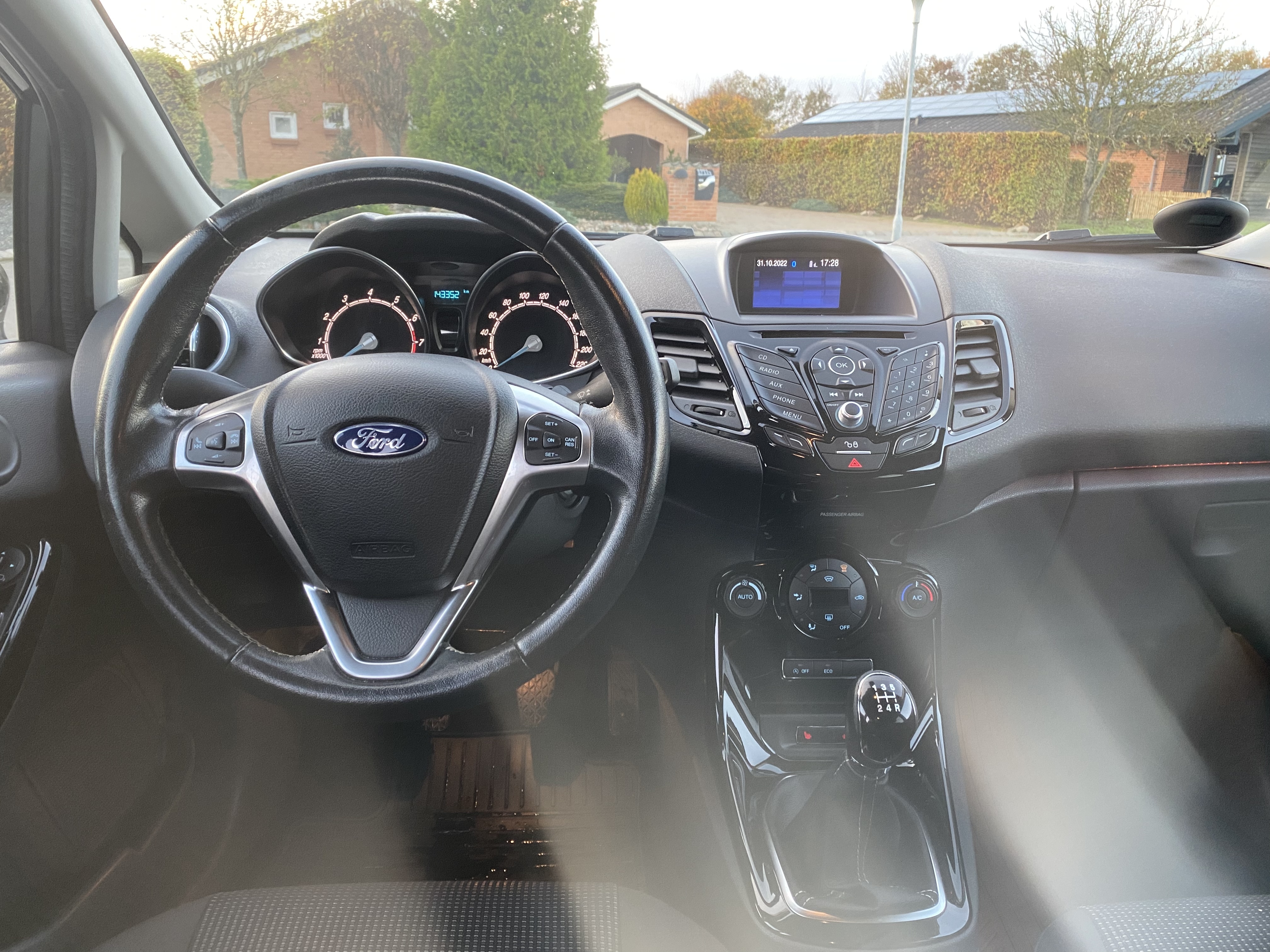 Grå Ford Fiesta fra 2017