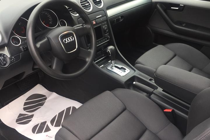 Grå Audi A4 Cabriolet fra 2006