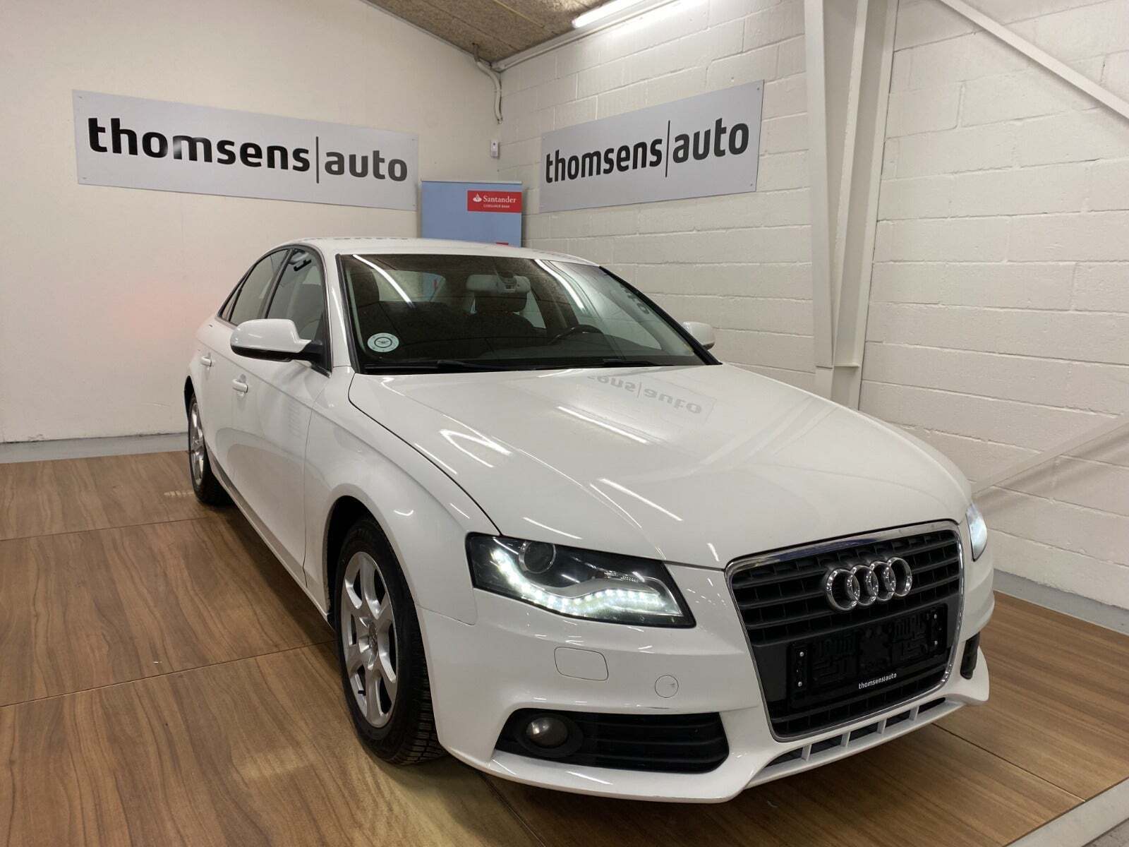 Hvid Audi A4 fra 2011