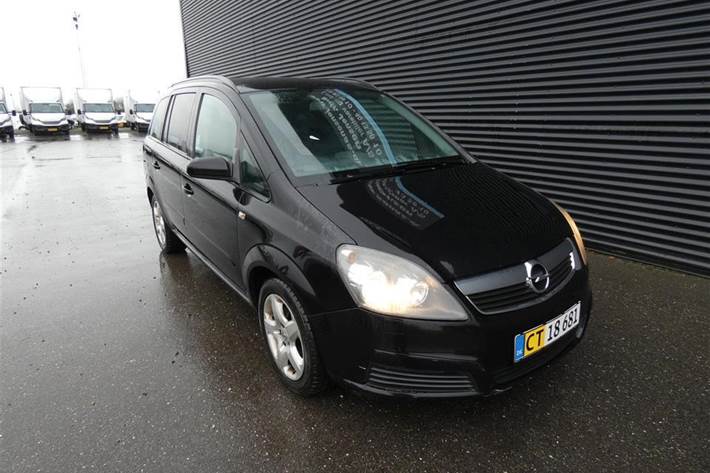 Sort Opel Zafira fra 2006