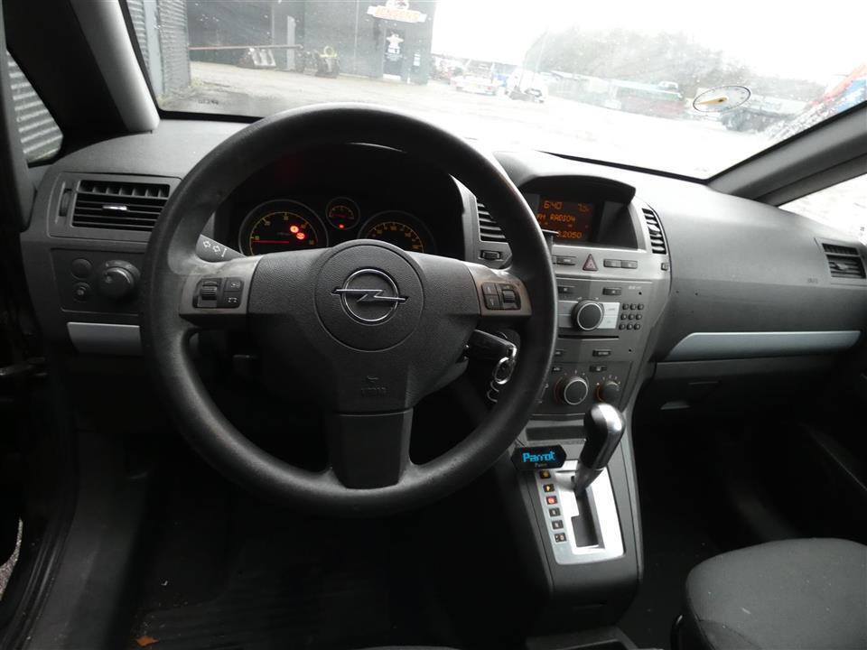 Sort Opel Zafira fra 2006