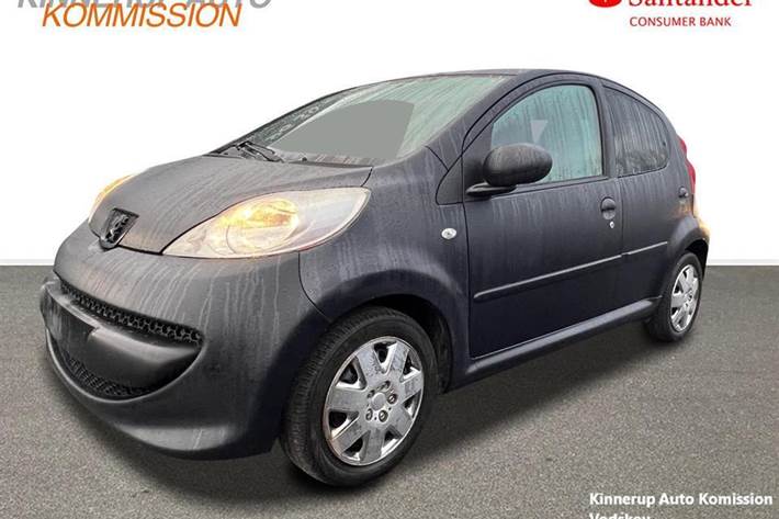 Sort Peugeot 107 fra 2008