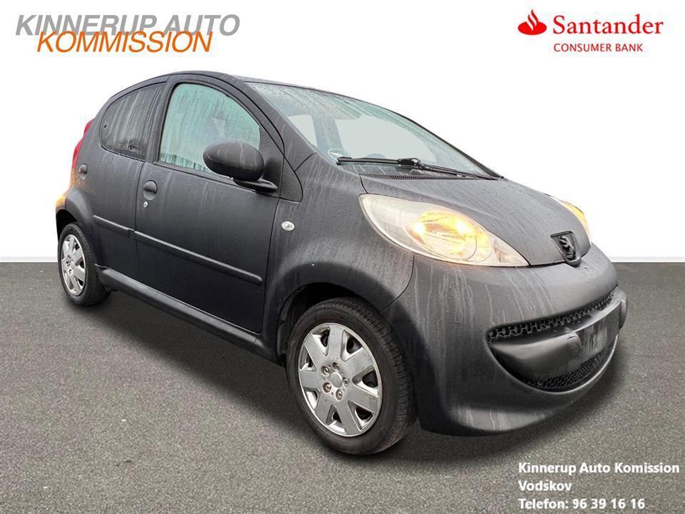 Sort Peugeot 107 fra 2008