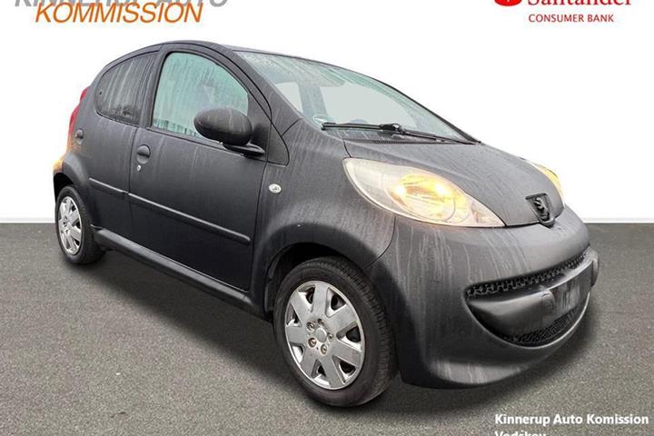 Sort Peugeot 107 fra 2008