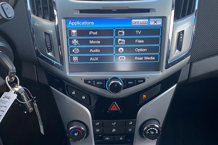 Hvid Chevrolet Cruze fra 2013