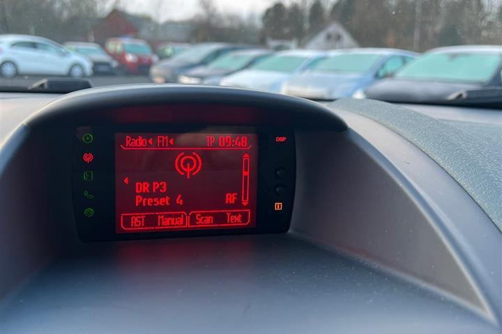 Sort Peugeot 107 fra 2008