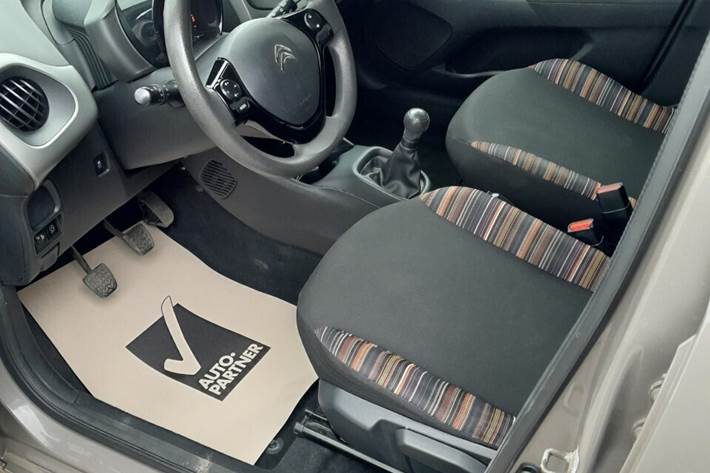 Brun Citroën C1 fra 2015