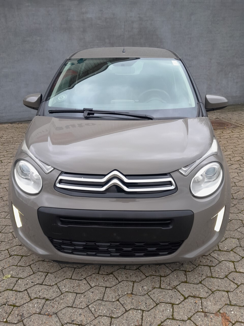 Brun Citroën C1 fra 2015