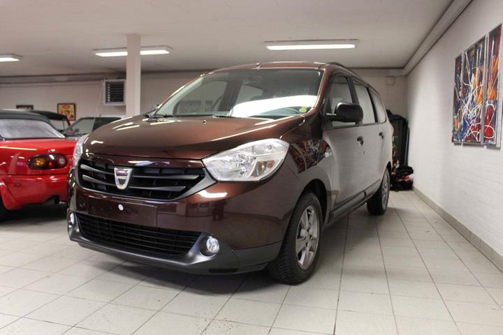 Brun Dacia Lodgy fra 2016