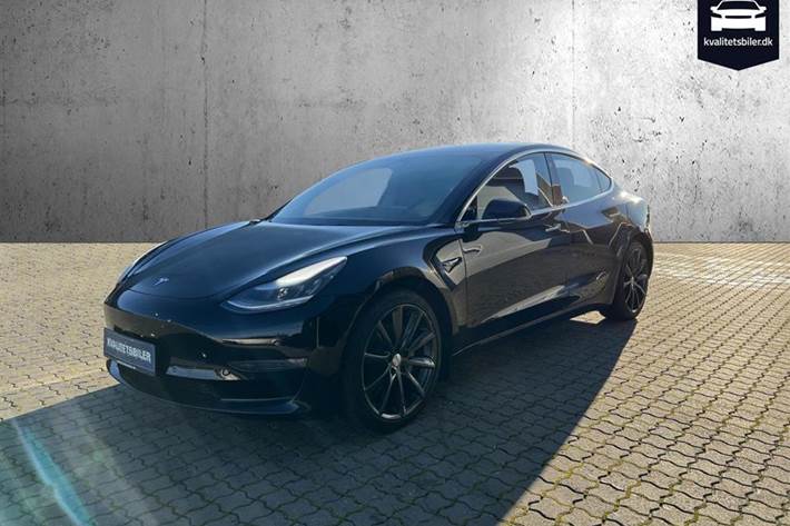 Sort Tesla Model 3 fra 2019