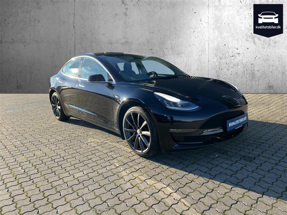 Sort Tesla Model 3 fra 2019