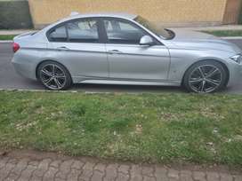 BMW 330 2,0 8E11