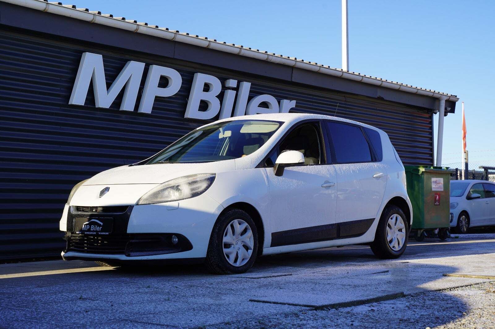 Hvid Renault Scenic III fra 2012