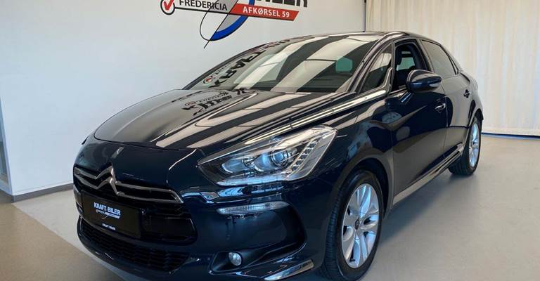 DS DS 5 Automobiles DS 5 Hybrid 4x4 ETG6 (Årgang 06/2015 - 07/2017)