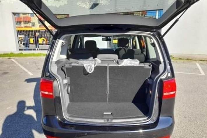 Sort VW Touran fra 2014