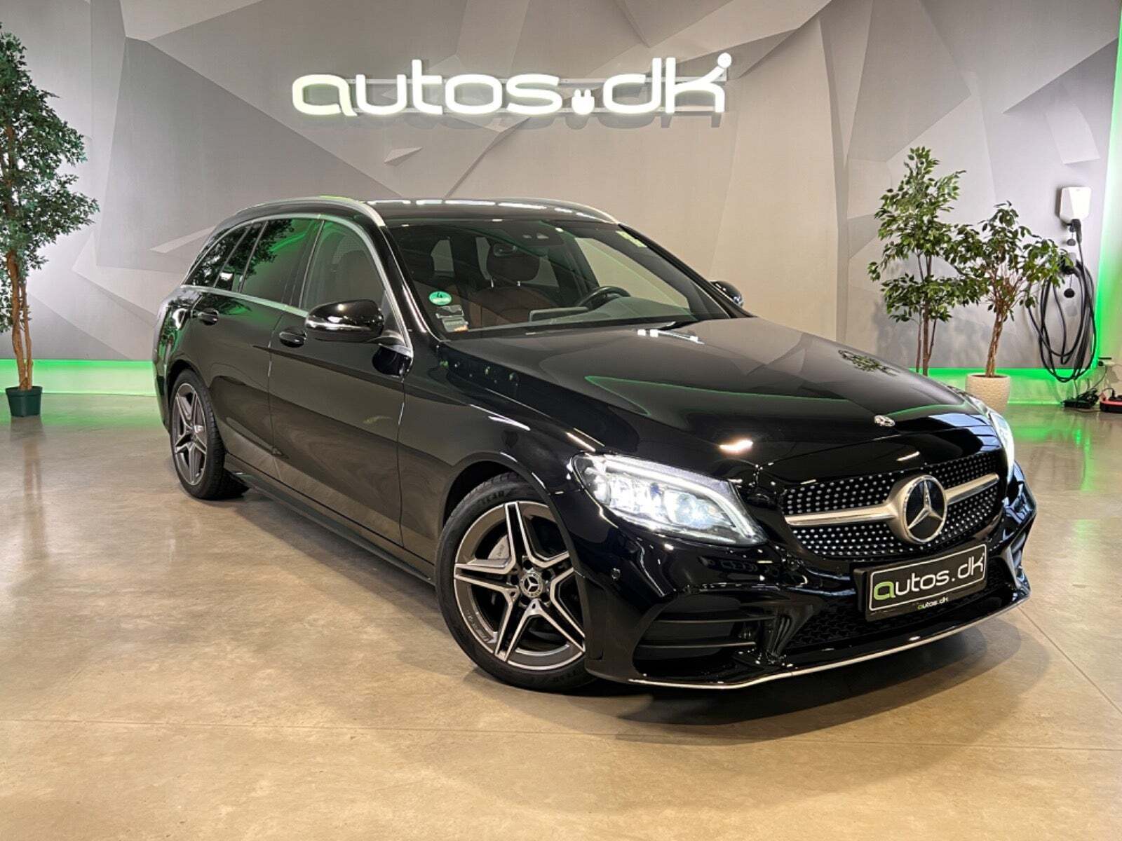 Sort Mercedes C220 d fra 2019