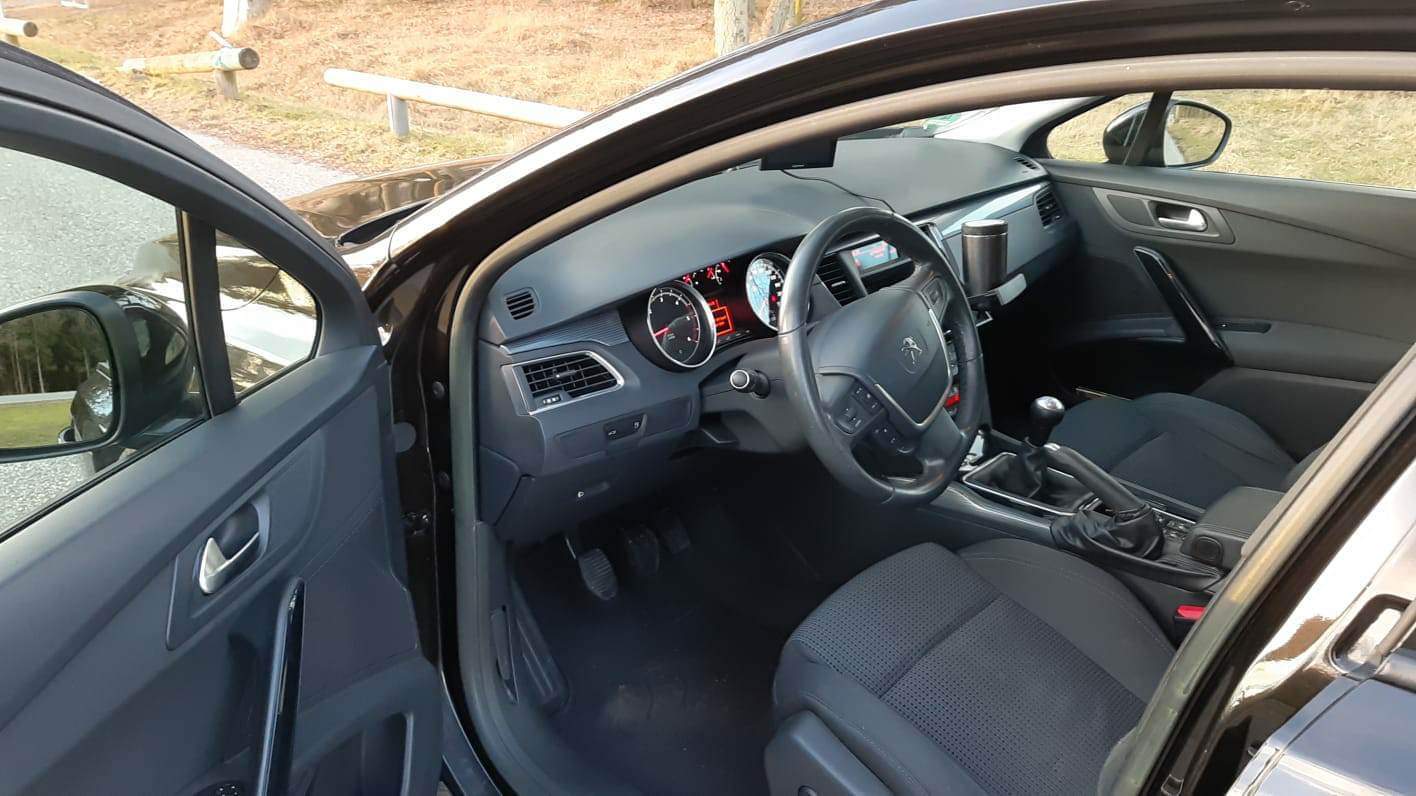 Sort Peugeot 508 fra 2012