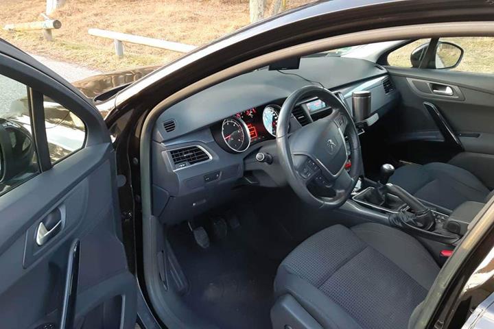 Sort Peugeot 508 fra 2012