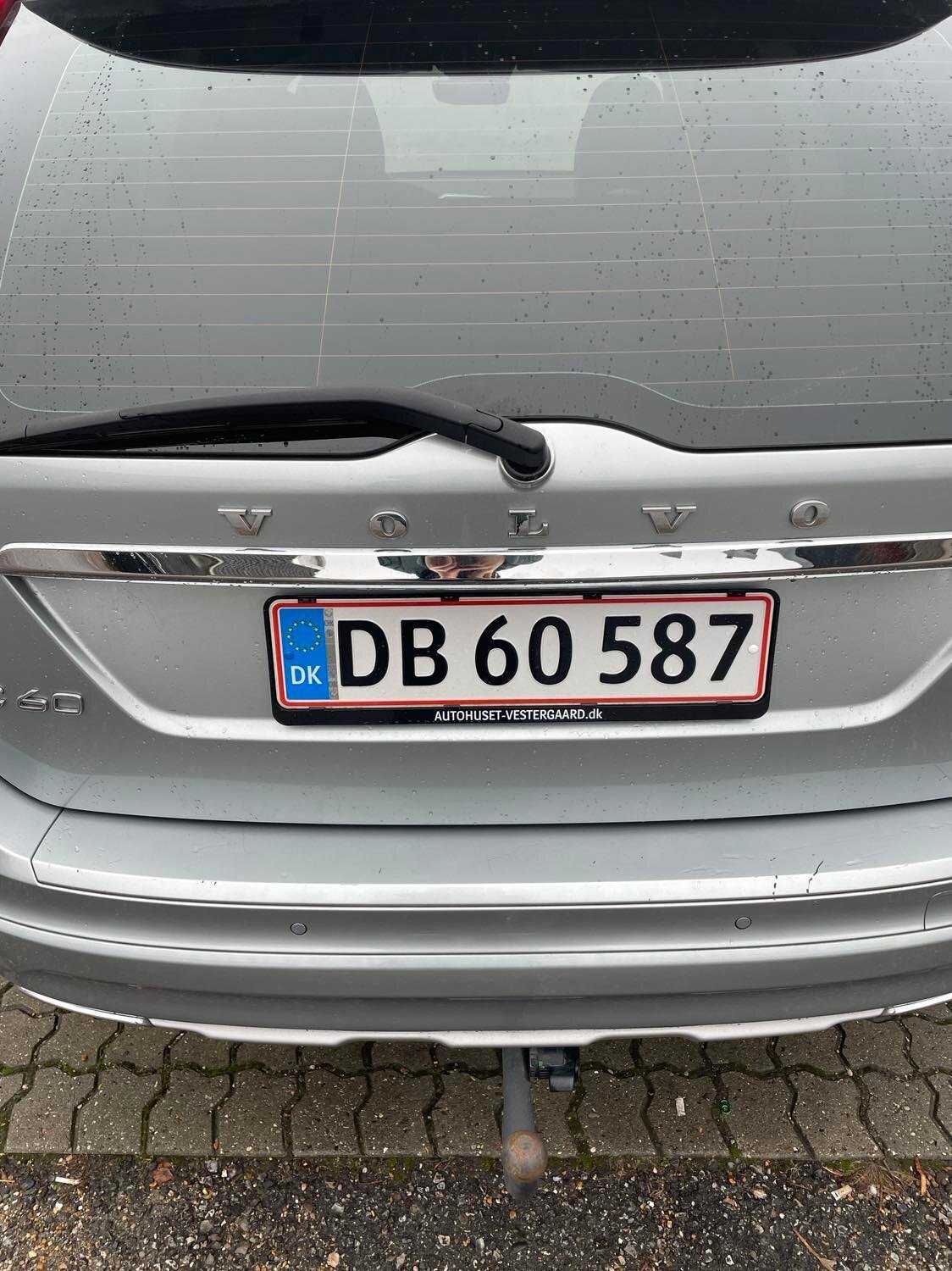 Grå Volvo XC60 fra 2018