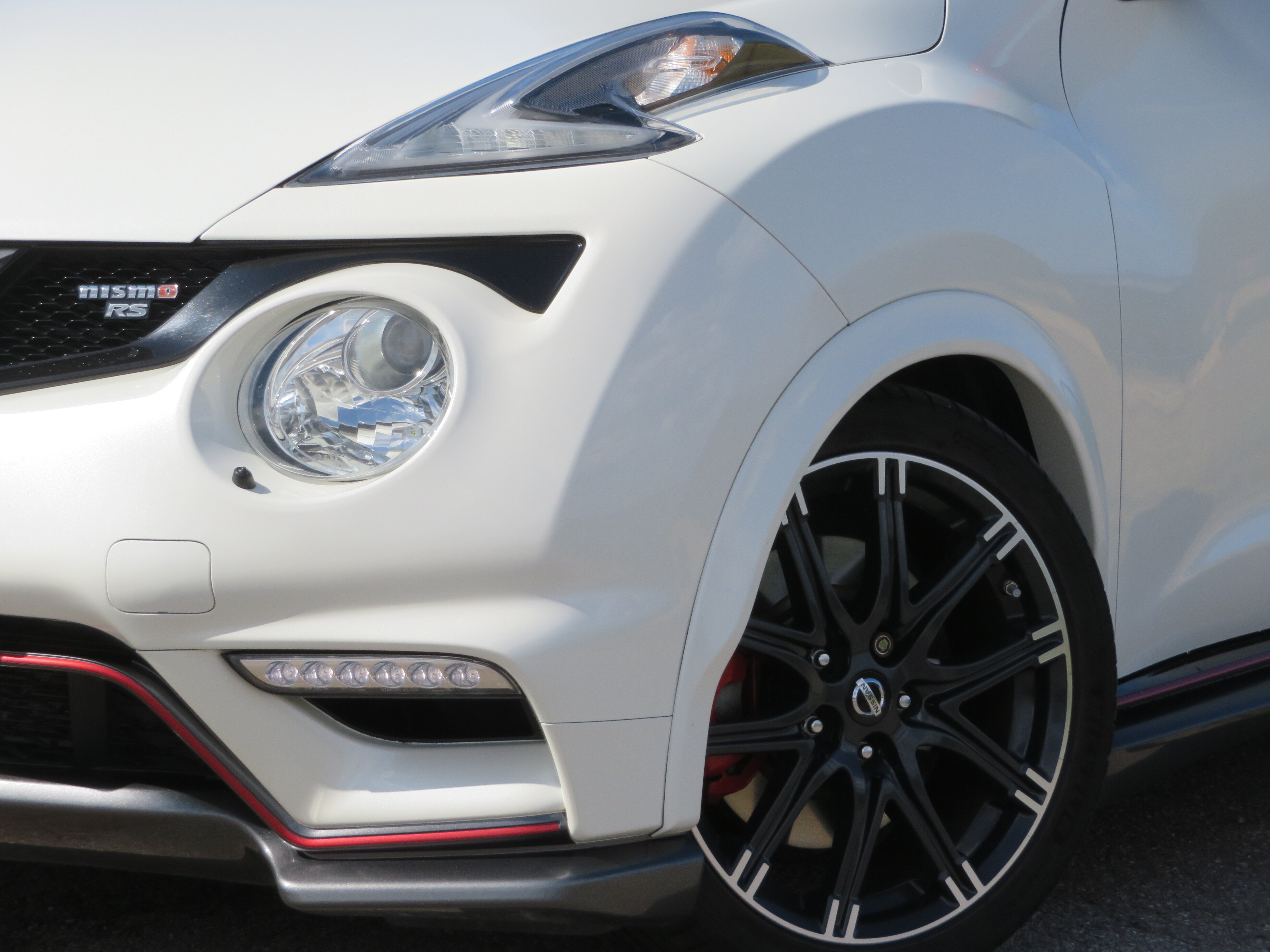 Hvid Nissan Juke fra 2015