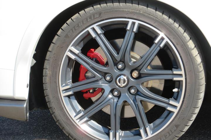 Hvid Nissan Juke fra 2015