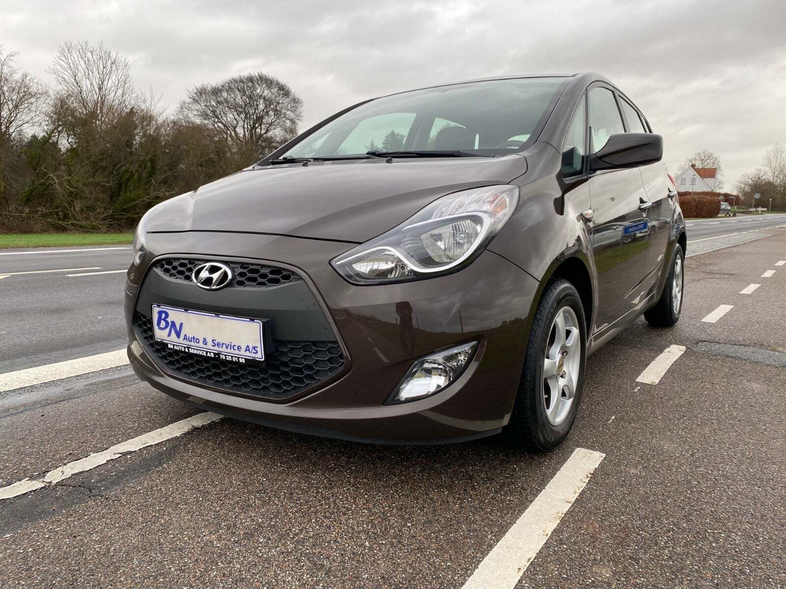 Brun Hyundai ix20 fra 2017