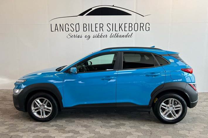 Blå Hyundai Kona fra 2021