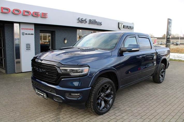 Blå Dodge RAM 1500 fra 2019