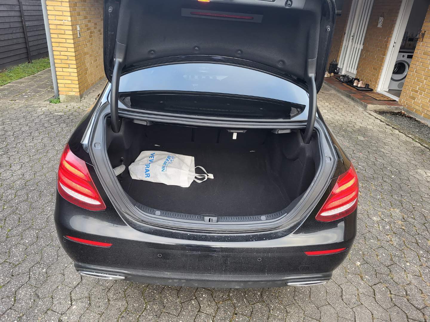 Mercedes E220 d 2,2 220 d Sedan 9G-TRONIC