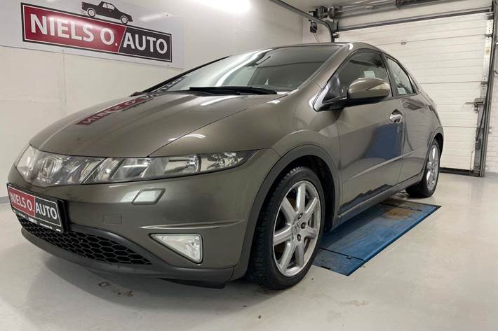 Grå Honda Civic fra 2007