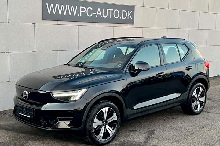 Sort Volvo XC40 fra 2023