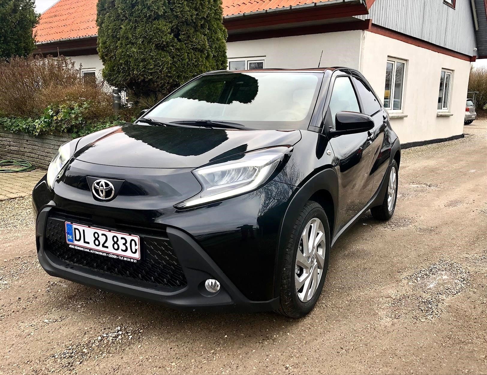 Sort Toyota Aygo X fra 2022