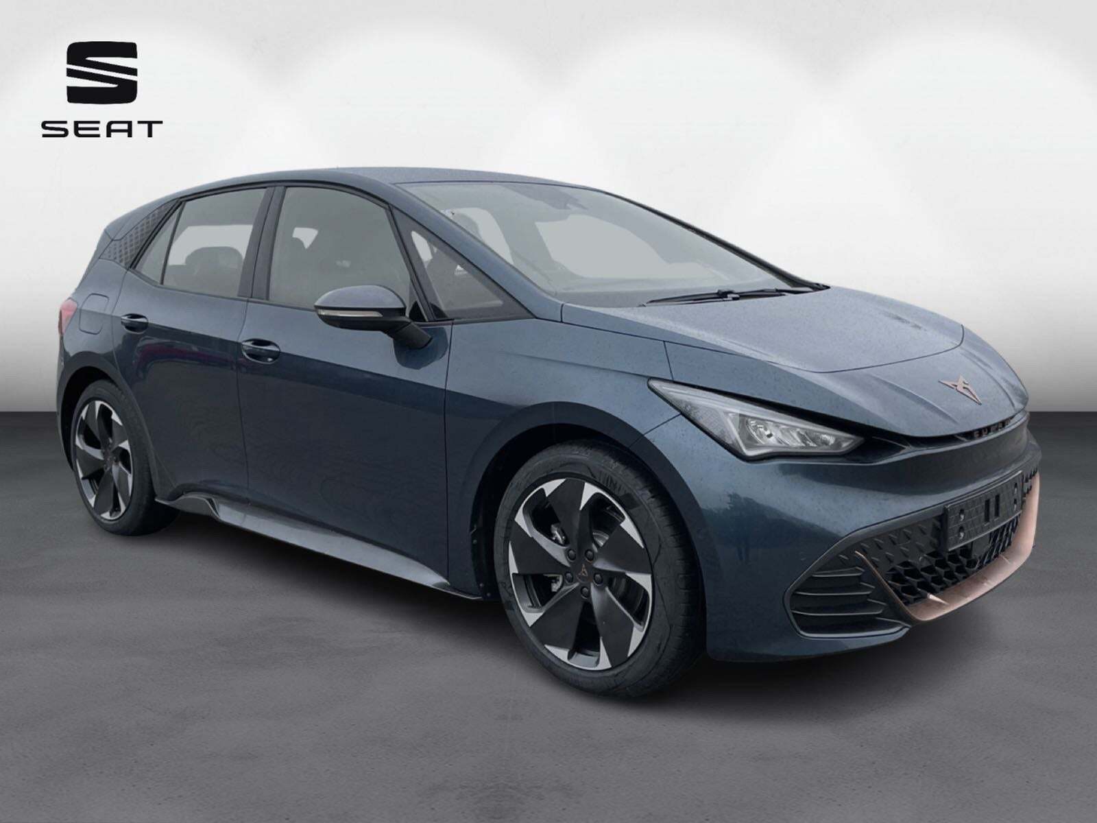 Blå Cupra Born fra 2023