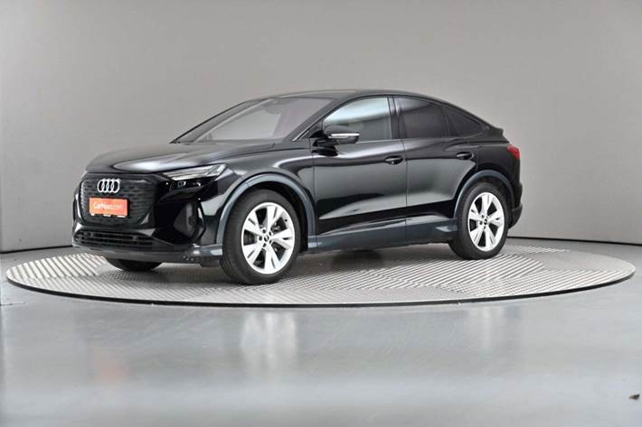 Grå Audi Q4 e-tron fra 2022