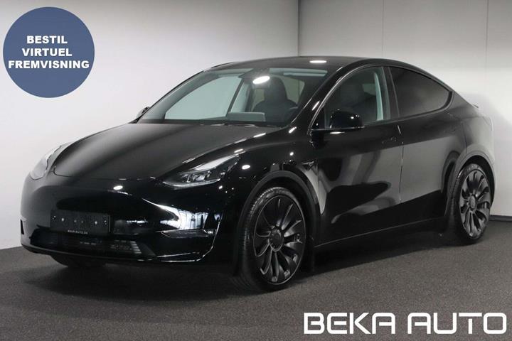 Sort Tesla Model Y fra 2022