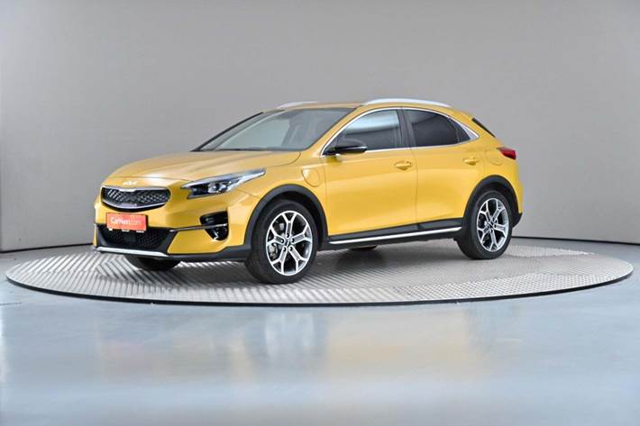 Grå Kia XCeed fra 2022