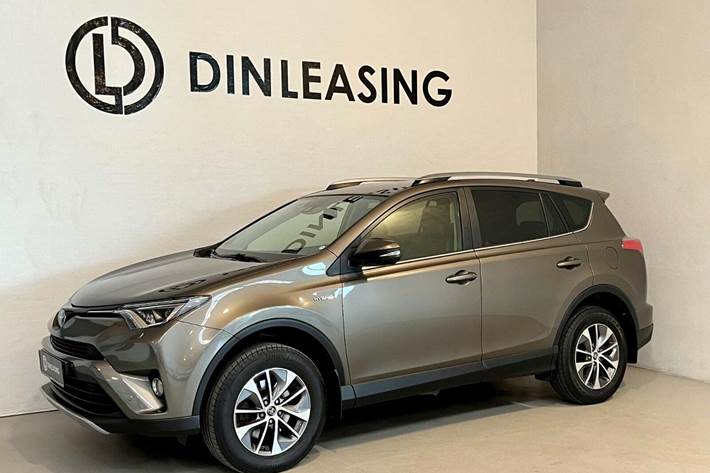 Brun Toyota RAV4 fra 2017