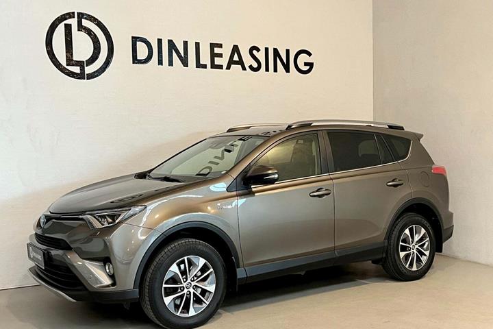 Brun Toyota RAV4 fra 2017