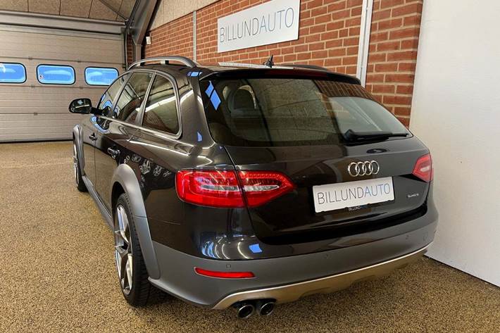 Grå Audi A4 Allroad fra 2016
