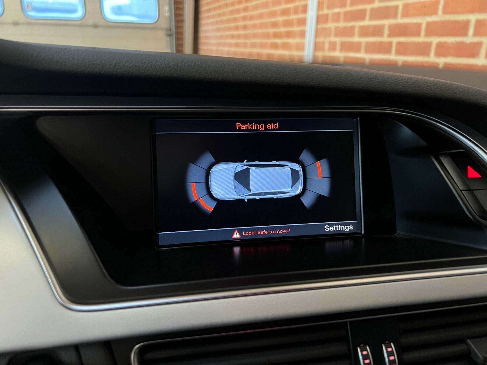 Grå Audi A4 Allroad fra 2016