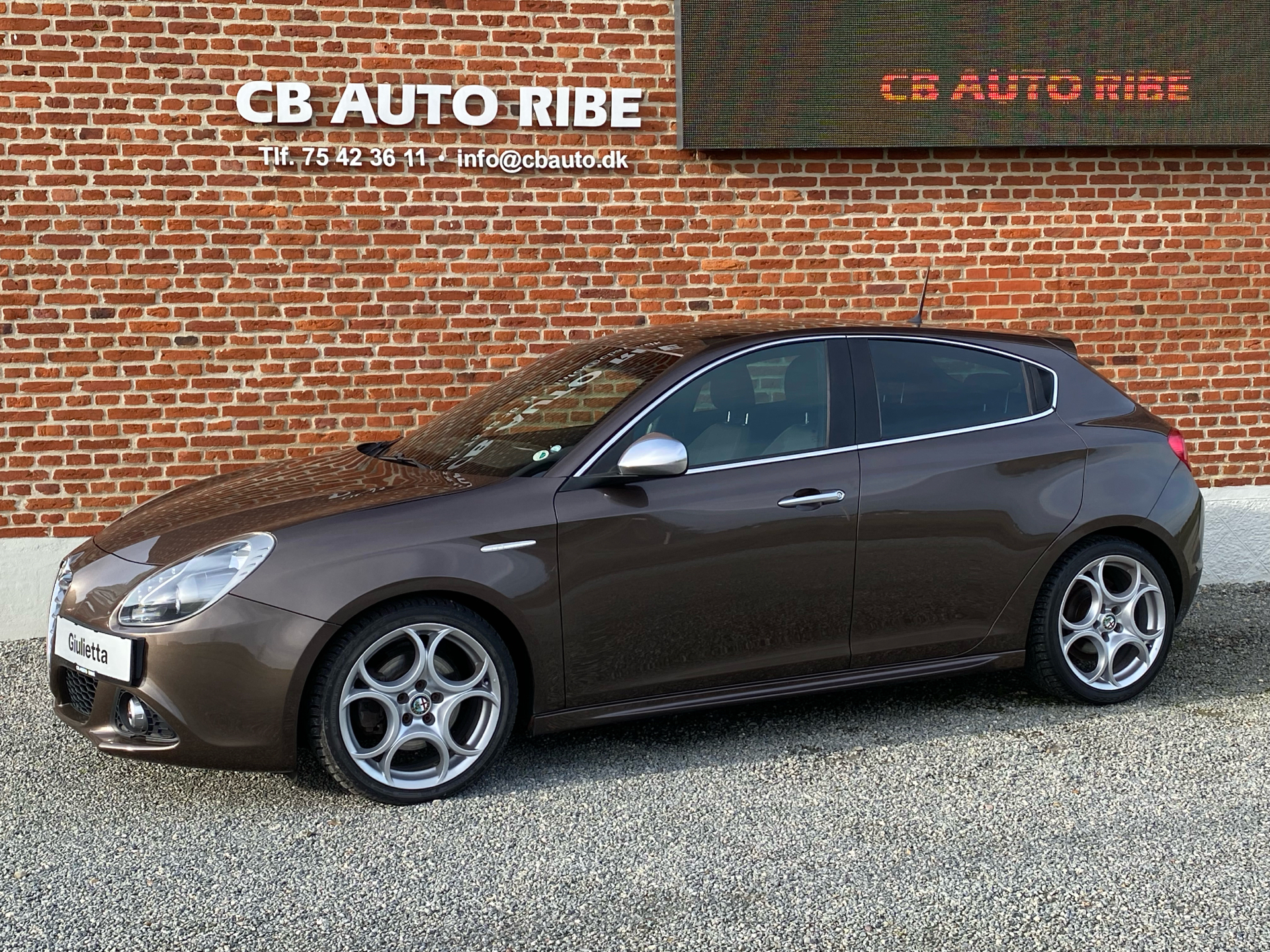Alfa Romeo Giulietta 2,0 JTDM Distinctive 150HK 5d 6g