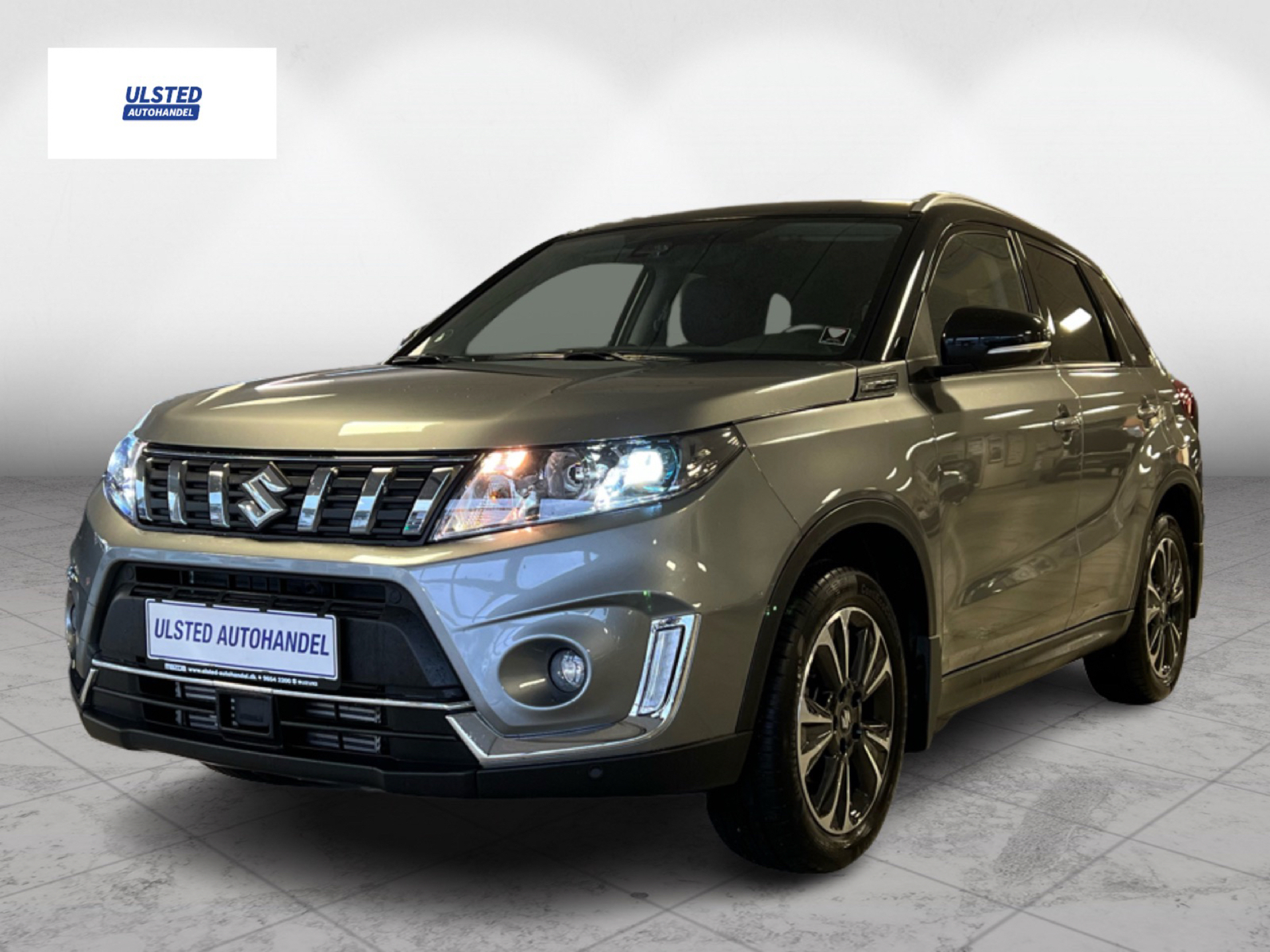 Grå Suzuki Vitara fra 2019