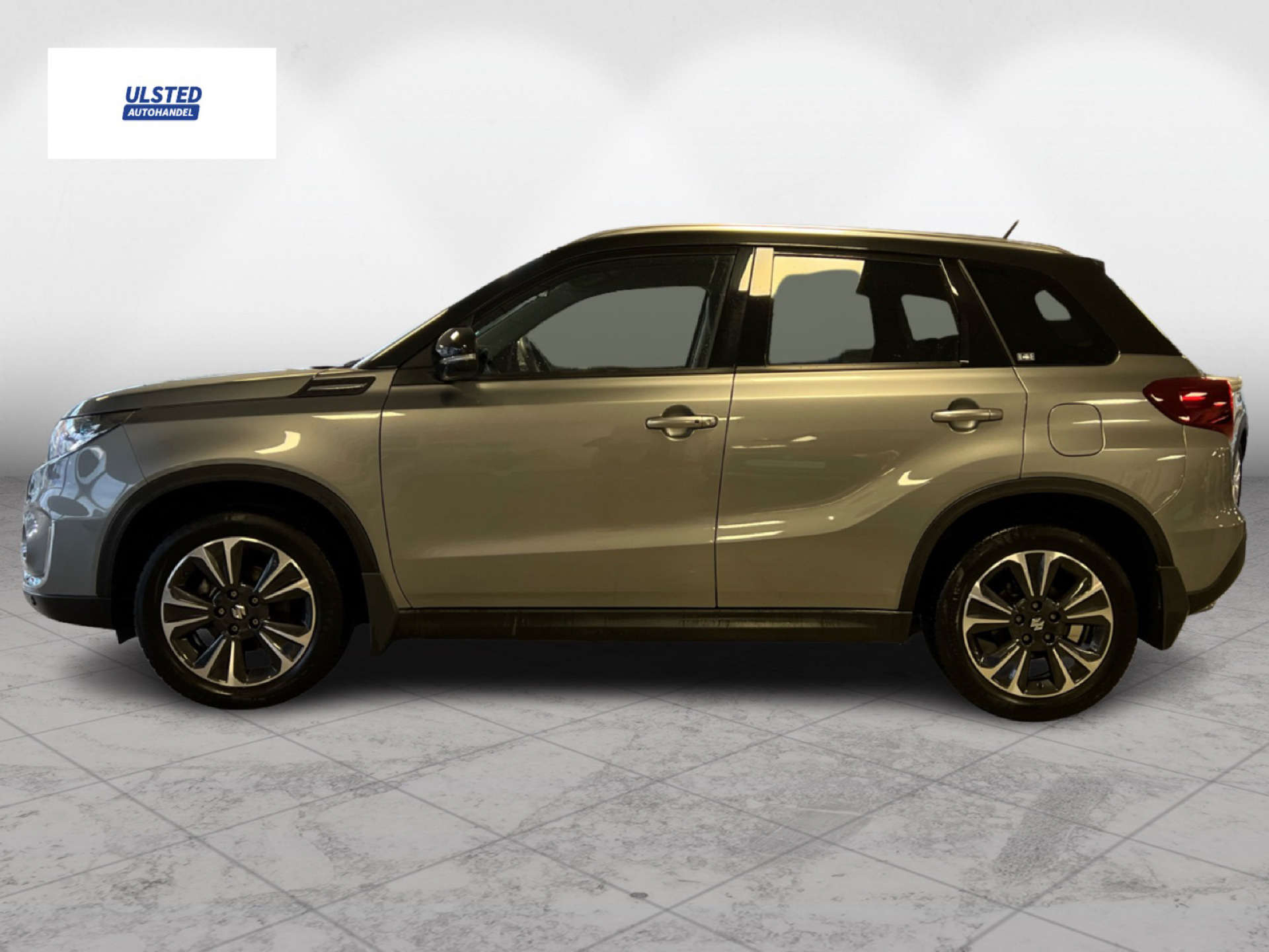 Grå Suzuki Vitara fra 2019