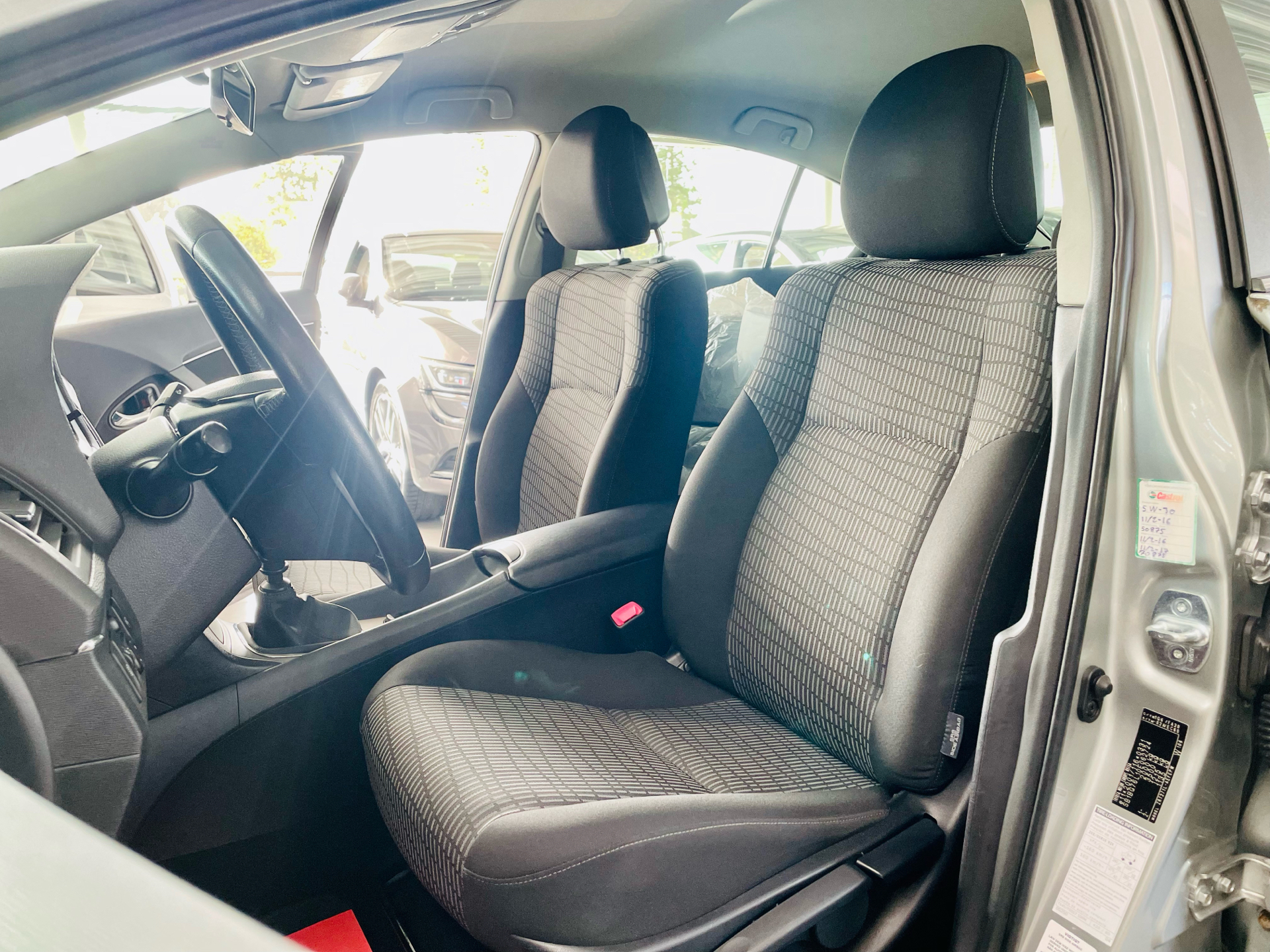 undefined Toyota Avensis fra 2011