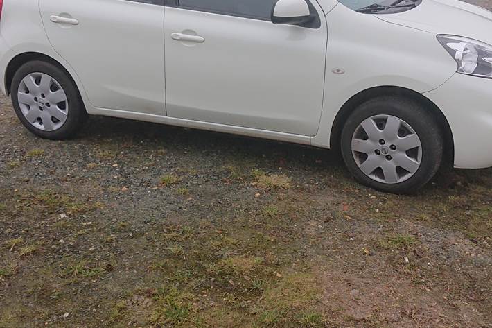 Hvid Nissan Micra fra 2016